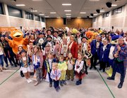 Gruppenfoto der Preisträger:innen von STAWAG Alaaf 2026 mit Prinz Lukas I. und Hofstaat